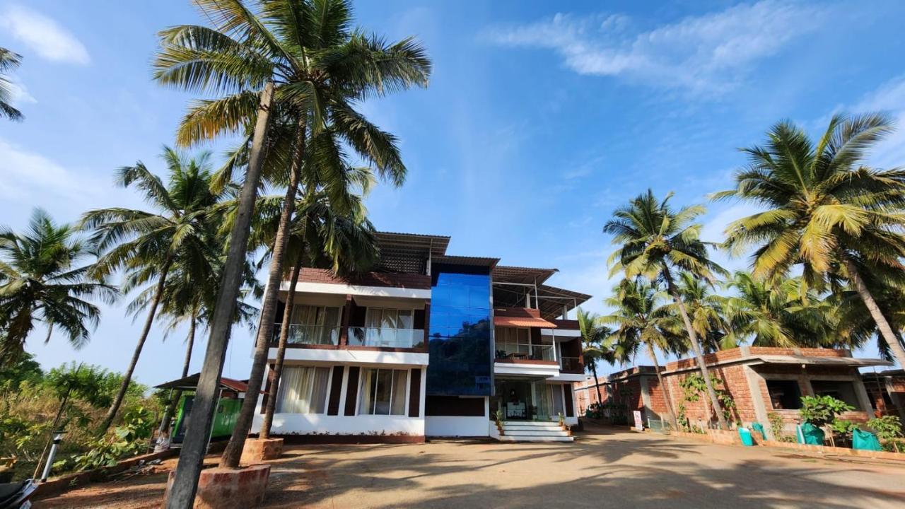 Coastal Bay Beach Resort Harnai Exteriör bild